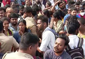 தேர்வு மைய குளறுபடி;  தமிழகம் முழுவதும் குரூப் 2, குரூப் 2ஏ தேர்வு ஒத்திவைப்பு