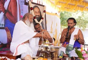  ரவிஷங்கர் வித்யா மந்திரில் சோம்நாத் லிங்க ருத்ர பூஜை