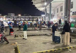  உடுமலைக்கு பஸ்; இரவில் 'கட்'