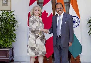 சைபர் பாதுகாப்பு கொள்கையில் ஒத்துழைப்பு;  கனடா பிரதிநிதியுடனான அஜித் தோவல் சந்திப்பில் முடிவு