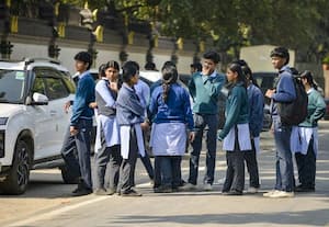  பள்ளிகள், நீதிமன்றத்துக்கு வெடிகுண்டு மிரட்டல் பார்லி., வளாகத்தில் 13ம் தேதி வெடிக்குமாம்