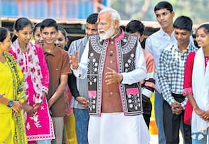  தொழில்நுட்பங்களுக்கு அடிமையாக கூடாது மாணவர்களுக்கு பிரதமர் அறிவுரை மாணவர்களுக்கு பிரதமர் மோடி அறிவுரை