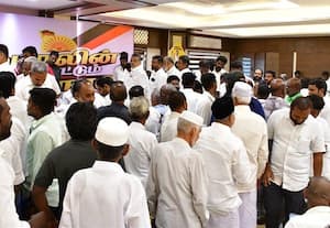  தேர்தல் அறிக்கை கருத்து கேட்பு கூட்டத்திற்கு வந்த தி.மு.க.,வினர் வாகனங்களால் நெரிசல்