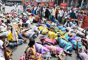  மாற்றுத்திறனாளிகள் மறியல்-