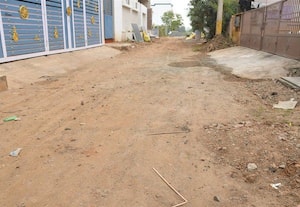  ஆக்கிரமிப்பால் சுருங்கிய ரோடு, மின்கம்பத்தால் இடையூறு தேனி பென்னிகுவிக் நகரில் பொதுமக்கள் தவிப்பு