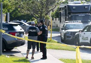 கனடா பள்ளியில் துப்பாக்கிச்சூடு; 10 பேர் உயிரிழப்பு