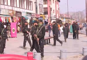 புல்வாமா தாக்குதல் 7ம் ஆண்டு நினைவு தினம்; ஸ்ரீநகரில்  தீவிர சோதனை