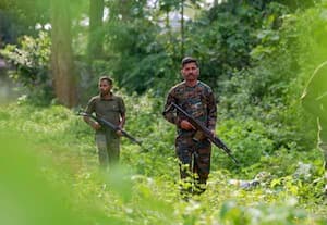 2 ஆண்டுகளில் 532 என்கவுன்டர்... நக்சல்கள் 2700 பேர் சரண்