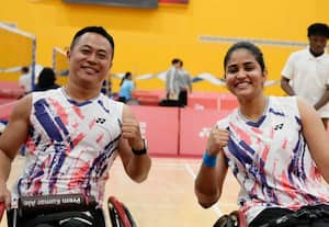 இந்திய ஜோடிக்கு வெள்ளி * பாரா பாட்மின்டனில் முதன் முறையாக...