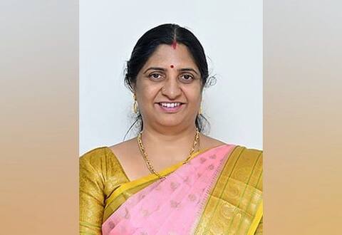 இன்று காதலர் தினம்:﻿ 'உன்னிடம் மட்டும் காதல்' என்று சொல்வது நிறைவான அன்பல்ல !
