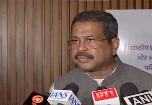 ஊடுருவல்காரர்கள் ஓட்டுகள் மூலம் மீண்டும் ஆட்சியை பிடிக்க நினைக்கும் மம்தா; மத்திய அமைச்சர் குற்றச்சாட்டு