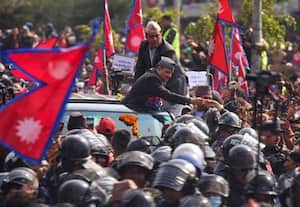 மீண்டும் மன்னராட்சி வேண்டும்; நேபாள மக்கள் கோஷம்