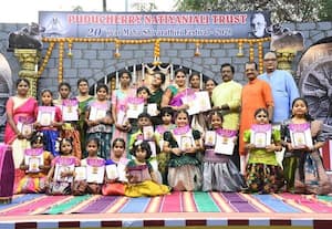  பரதநாட்டிய நிகழ்ச்சி சான்றிதழ் வழங்கல்