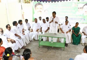  அ.தி.மு.க., நிர்வாகிகள் ஆலோசனைக் கூட்டம்