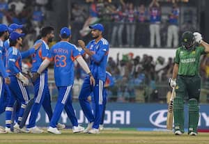 பாகிஸ்தானை தோற்கடித்தது இந்தியா; கைகுலுக்குவதை தவிர்த்த இந்திய வீரர்கள்