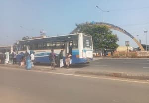  ஜி.எஸ்.டி., சாலை பஸ் நிறுத்தத்தில் நிழற்குடை, கழிப்பறை அமைக்க கோரிக்கை