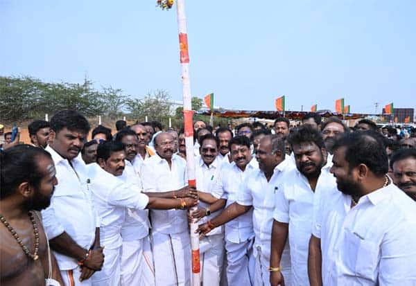 காங்கிரஸ் திமுகவுடன் இருக்குமா என்பது கேள்விக்குறி; நயினார் நாகேந்திரன் சந்தேகம்