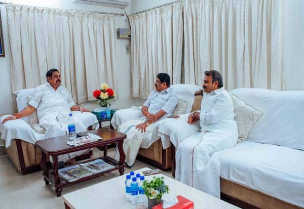 இபிஎஸ்சை வீட்டில் சென்று சந்தித்த மத்திய அமைச்சர் முருகன், நயினார் நாகேந்திரன்! 