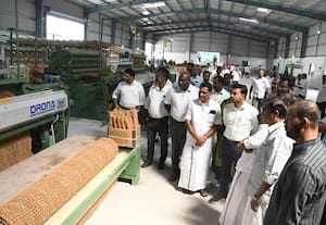  பொள்ளாச்சியில் நார் கூட்டுக்குழுமம்  ரூ.9 கோடியில் திறந்தார் முதல்வர்