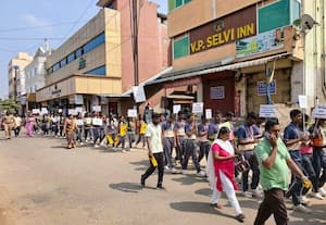  ஒரகடத்தில் மஞ்சப்பை விழிப்புணர்வு பேரணி