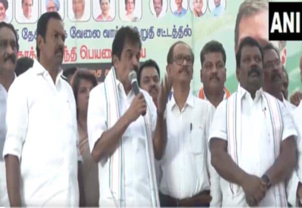 திமுக-காங். கூட்டணி குறித்து பொதுவெளியில் யார் பேசினாலும் நடவடிக்கை; நிர்வாகிகளுக்கு கே.சி. வேணுகோபால் கடிவாளம் 