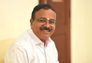 தலைமுறைகளை செதுக்கும் தமிழ் மலர்