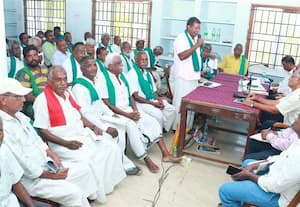 வாய்க்கால்களில் தடுப்பணை கட்டுவதால்... ﻿ பாதிப்பு  விவசாயிகள் குறைகேட்பு கூட்டத்தில் புகார்