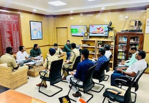  தேர்தல் ஒத்துழைப்பு ஆலோசனை கூட்டம் விழுப்புரம் - புதுச்சேரி கலெக்டர்கள் பங்கேற்பு