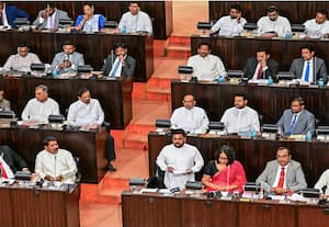 எம்.பி.,க்களுக்கு ஓய்வூதியம் 'கட்': இலங்கை பார்லிமென்ட் ஒப்புதல்