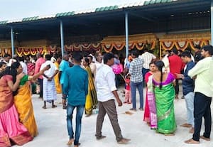  திருத்தணியில் ஒரே நாளில் 105 திருமணம் முருகன் கோவிலில் திரண்ட பக்தர்கள்