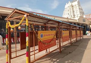  அழகர்கோவிலுக்கு நிழற்கூடாரங்கள் உபயம்