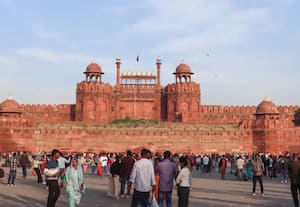 டில்லி செங்கோட்டை, கோவில்களில் பயங்கரவாத தாக்குதல் நடத்த திட்டம்; உளவுத்துறை எச்சரிக்கை