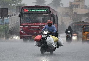 தமிழகத்தில் 2 நாட்கள் கனமழைக்கு வாய்ப்பு; இன்று 6 மாவட்டம், நாளை 4 மாவட்டங்கள்!