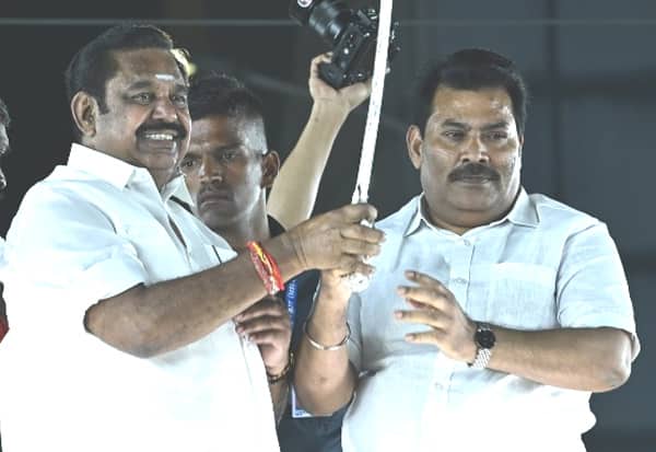  வெளிநாட்டுக்கு சென்ற ஹவாலா பணத்தை மீட்போம்: பழனிசாமி