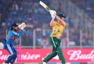 3 விக்கெட்களை இழந்தது இந்தியா