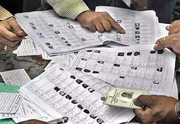 இறுதி வாக்காளர் பட்டியலில் உங்கள் பெயர் இருப்பதை அறிவது எப்படி? இதோ இப்படி