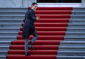  நெதர்லாந்து 4 மாதங்களுக்கு பின் பிரதமர் பதவியேற்பு