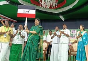  சசிகலாவின் புது கட்சிக்கு கொடி அறிமுகம்