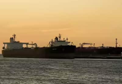 வெனிசுலாவுடன் எண்ணெய் வர்த்தகம் துவக்கம்; இந்தியாவை நோக்கி வரும் மிகப்பெரிய சரக்கு கப்பல்கள்