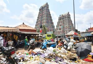  காளையார்கோவில் ஊராட்சியில் துாய்மை பணியாளர் வேலை நிறுத்தம்