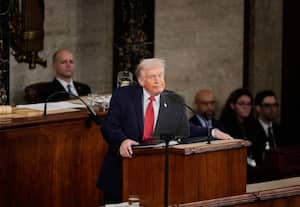  அமெரிக்காவில் இனி சட்டவிரோத குடியேறிகளுக்கு டிரைவிங் லைசென்ஸ் கிடைக்காது!