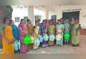  கடலாடி யூனியன் அலுவலகத்தை காலி குடங்களுடன் பெண்கள் முற்றுகை