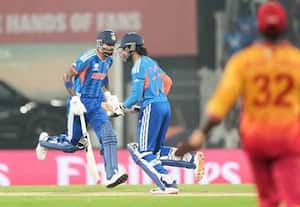 டி20 உலகக் கோப்பை சூப்பர் 8 சுற்று: ஜிம்பாப்வே அணிக்கு 257 ரன் இலக்கு