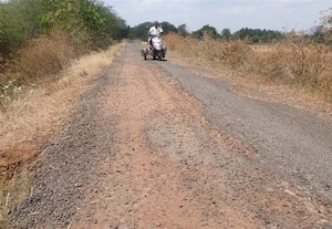  தரமில்லாத ரோடால் தவிக்கும் மக்கள்