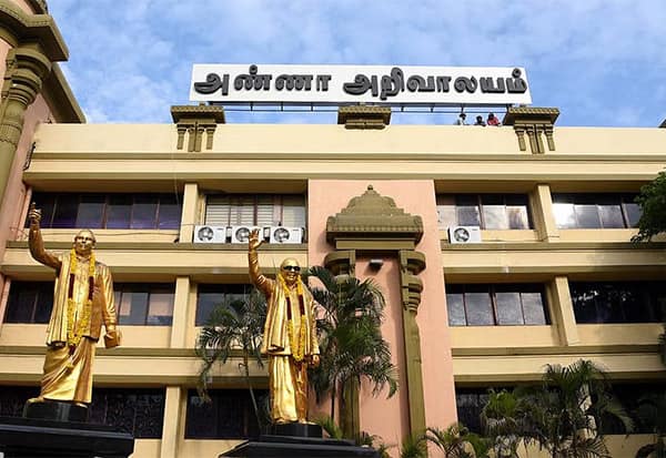 கம்யூனிஸ்ட் கட்சிகளுக்கு தலா 4 தொகுதி மட்டுமே: திமுக கறார் பேச்சு
