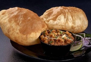  குட்டீஸ்களுக்கு பிடித்தமான பிரட் படூரா