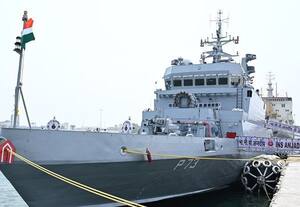  'ஐ.என்.எஸ்., அஞ்சதீப்' போர்க்கப்பல் நாட்டுக்கு அர்ப்பணிப்பு: 200 போர் கப்பல்கள் கொண்ட கடற்படையாக மாற இலக்கு