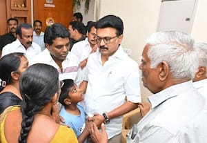  சிறுமியின் உடல் உறுப்புகளை தானம் செய்த பெற்றோருக்கு முதல்வர் ஸ்டாலின் ஆறுதல்