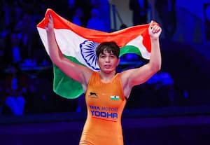 மல்யுத்தம்: சவிதா 'வெண்கலம்'