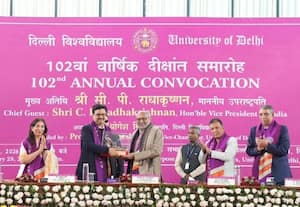  வளர்ச்சி அடைந்த இந்தியாவை உருவாக்கும் சிற்பிகள் கல்லுாரி மாணவர்களுக்கு துணை ஜனாதிபதி பாராட்டு